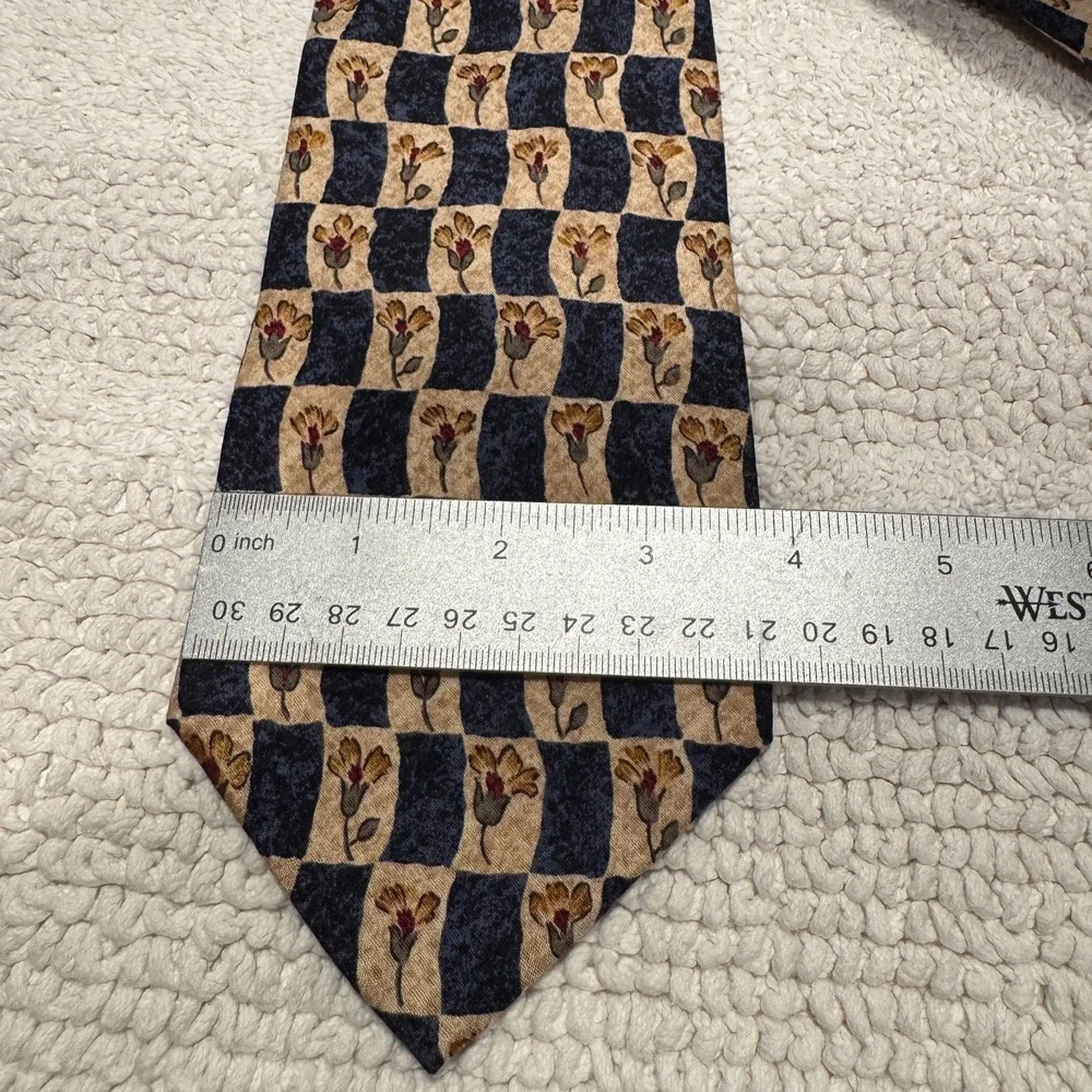 Banana Republic Tie Men OS Blue Tan Floral Check 100% Silk Italy Heritage Preppy
